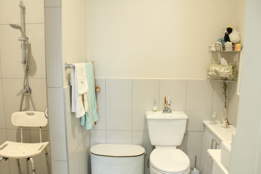 1 Bedroom Property for Sale in Zevenwacht Retirement Village Western Cape